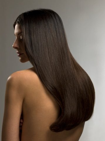Cheveux raides