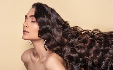 Cheveux épais
